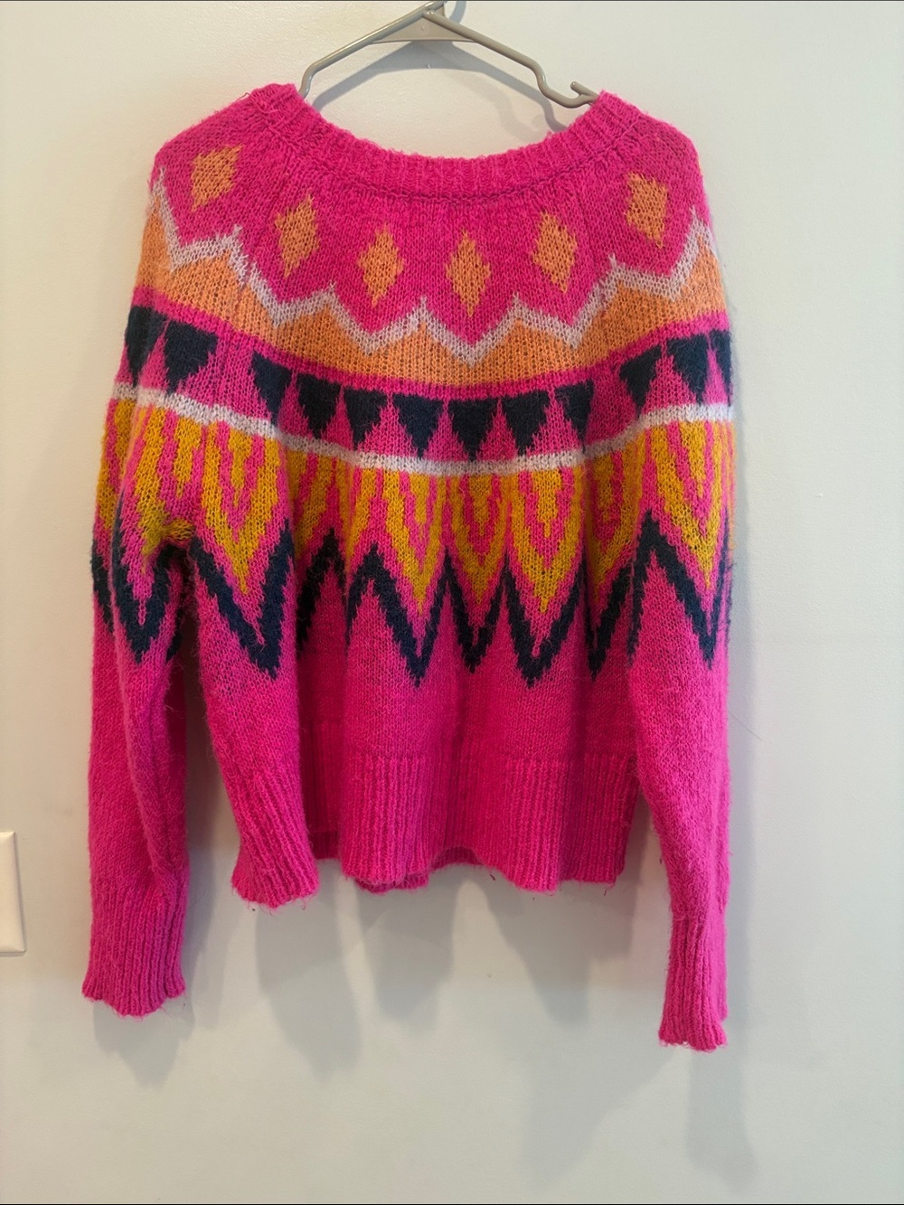 a new day Hot Pink Geometric Crewneck Sweater ptp 25 length 25 - Picture 6 of 6
